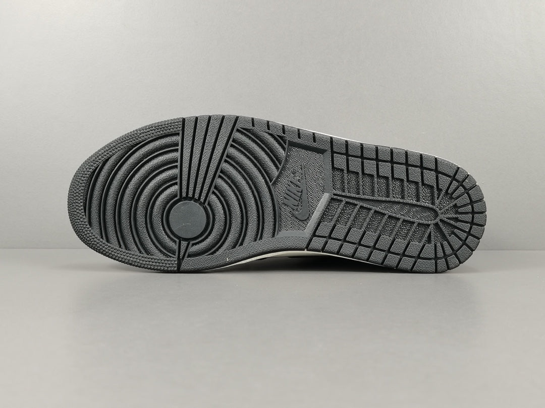 JORDAN 1 RETRO HIGH x DARK MOCHA 