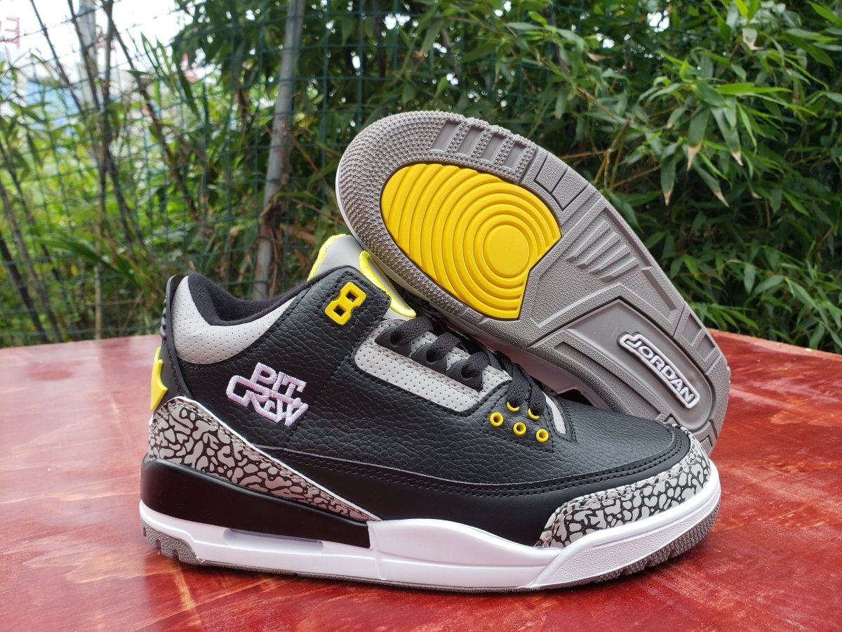 JORDAN 3 RETRO x OREGON DUCKS PIT CREW 