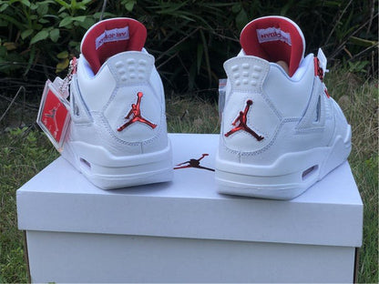 JORDAN 4 x ROUGE MÉTALLISÉ 