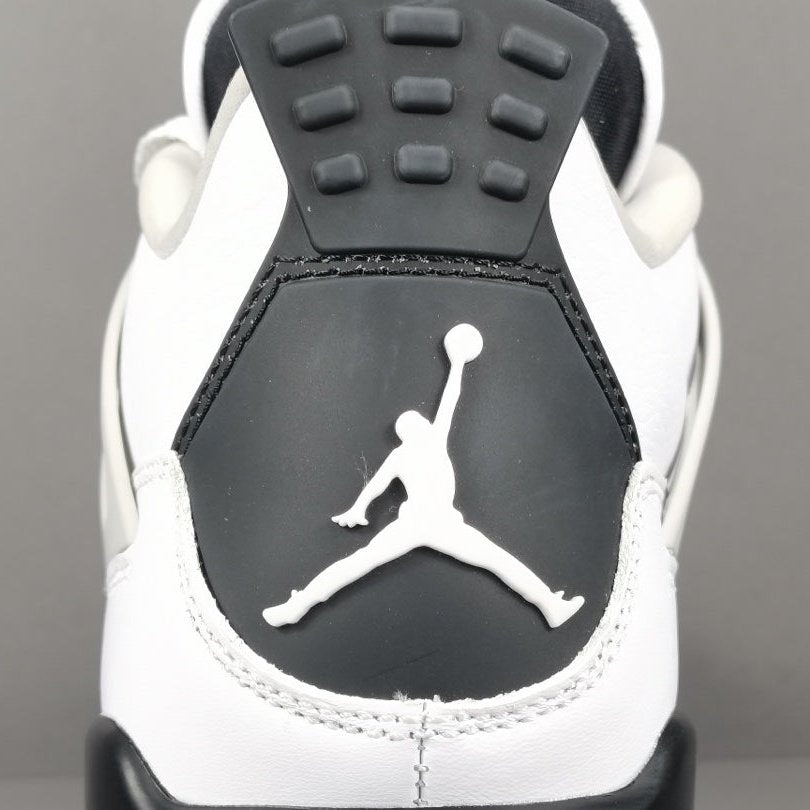 JORDAN 4 x NOIR MILITAIRE