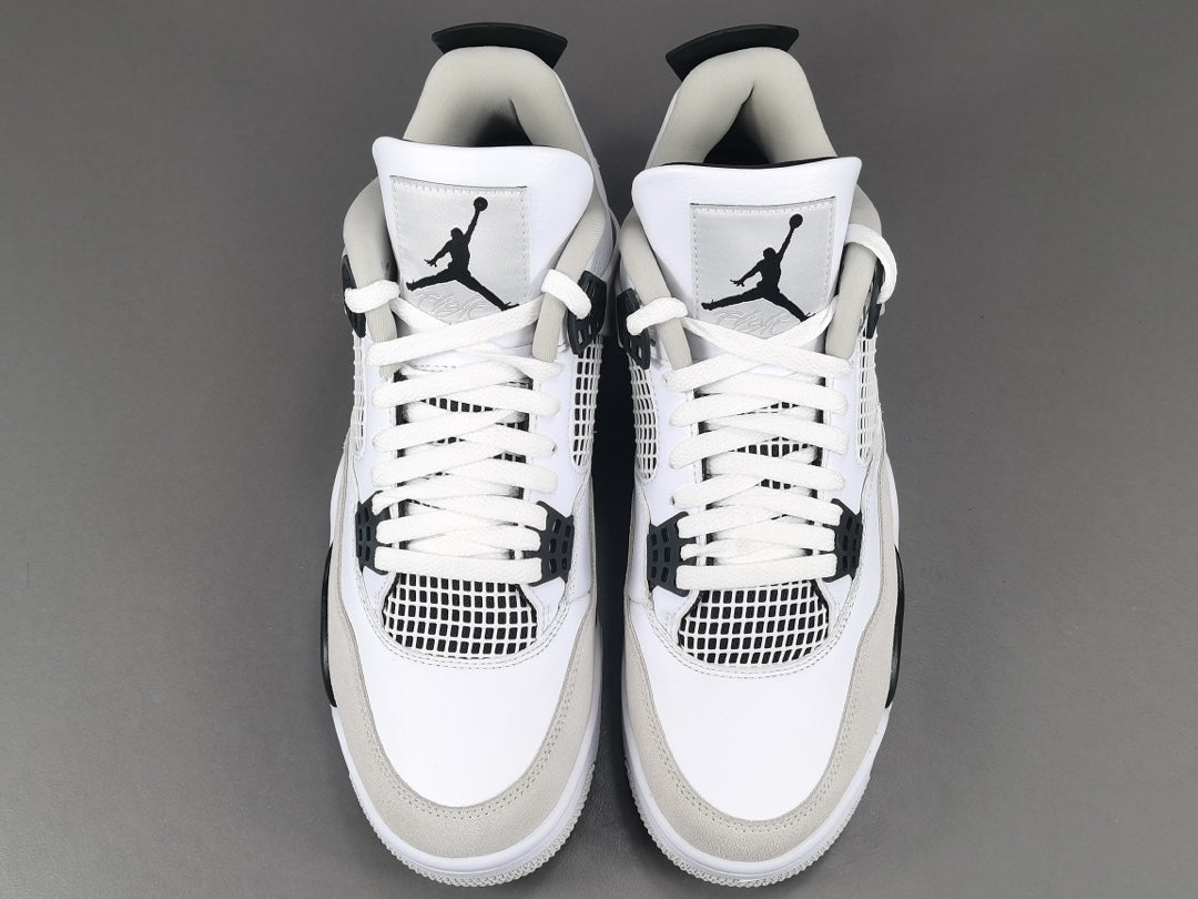 JORDAN 4 x NOIR MILITAIRE