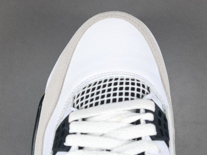 JORDAN 4 x NOIR MILITAIRE