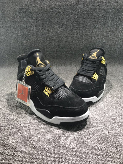 JORDAN 4 x ROYALTY 