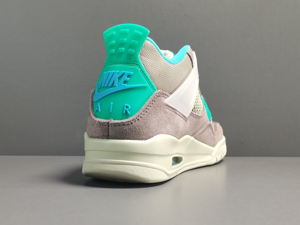 JORDAN 4 x SP 30TH ANNIVERSARY UNION TAUPE HAZE 