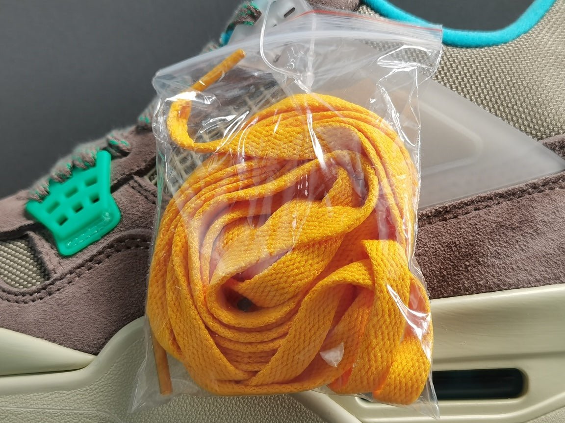 JORDAN 4 x SP 30TH ANNIVERSARY UNION TAUPE HAZE 