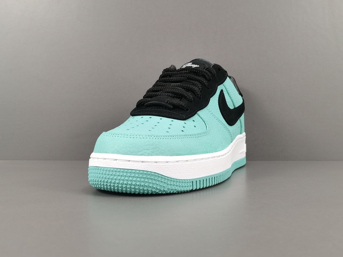 NIKE AIR FORCE 1 x TIFFANY & CO.1837 (FRIENDS AND FAMILY)