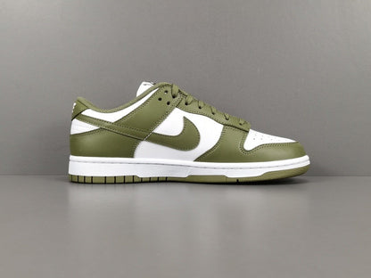 NIKE DUNK x MEDIUM OLIVE