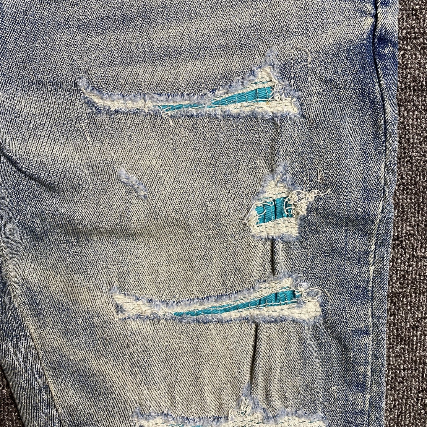 JEANS À LOGO UNIVERSITAIRE AMIRI