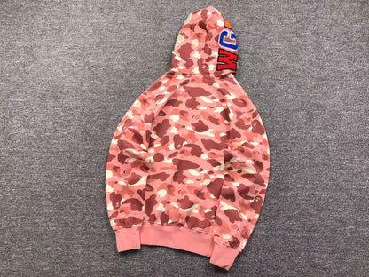 BAPE x BARBIE DOT CAMO SHARK SWEAT À CAPUCHE FERMÉ ROSE