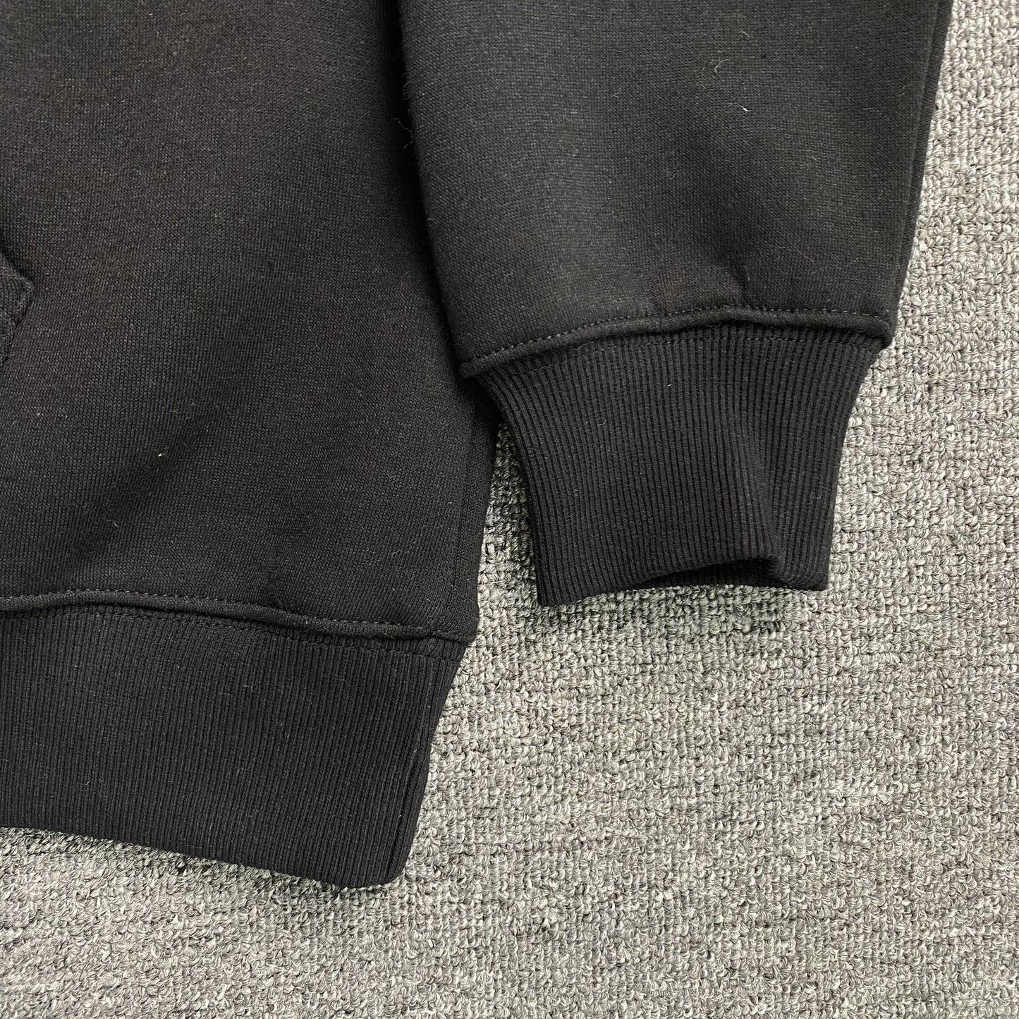 SWEAT À CAPUCHE SYNA WORLD LOGO NOIR