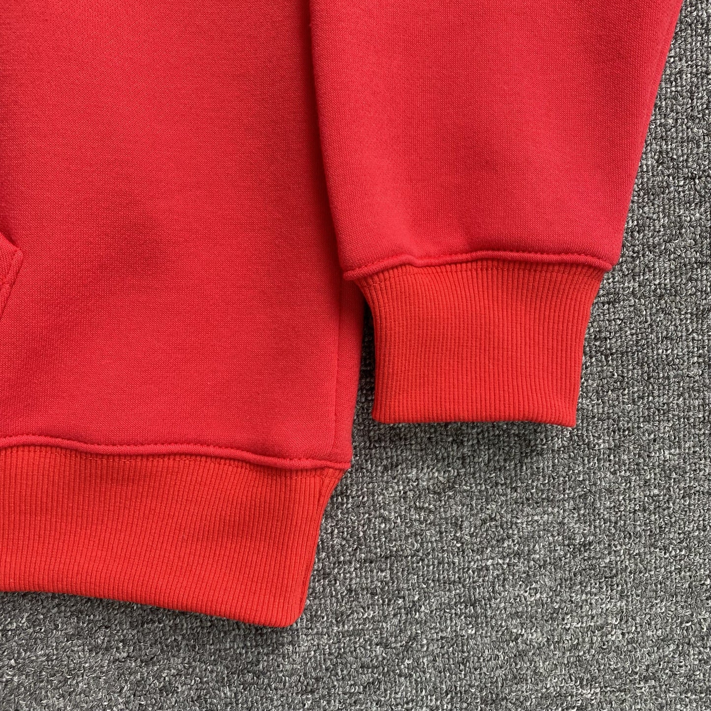 Sweat à capuche rouge SYNA WORLD HOOD LOGO