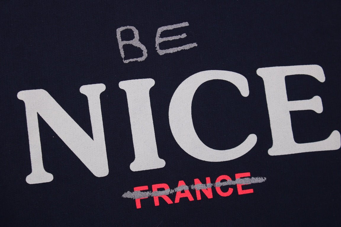 Sweat à capuche Balenciaga « Be Nice »