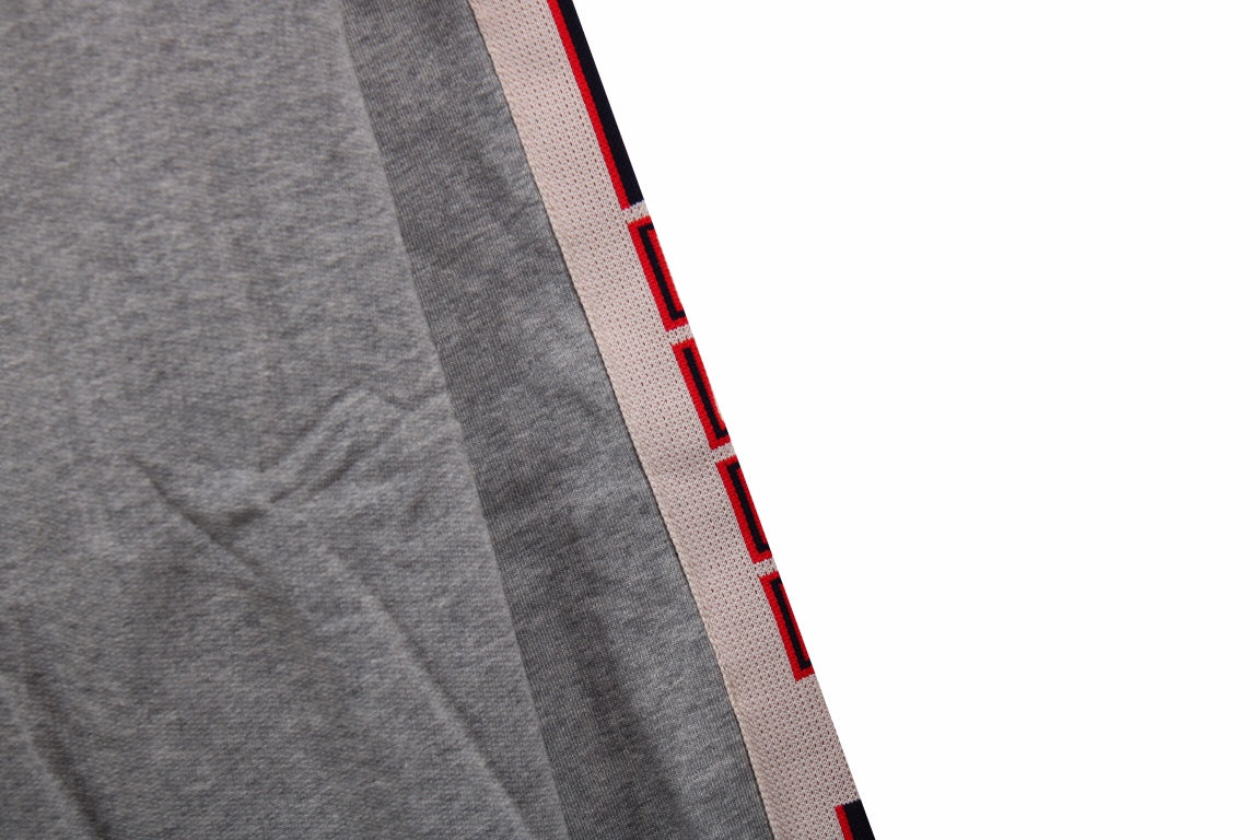 Sweat-shirt gris Gucci à rayures