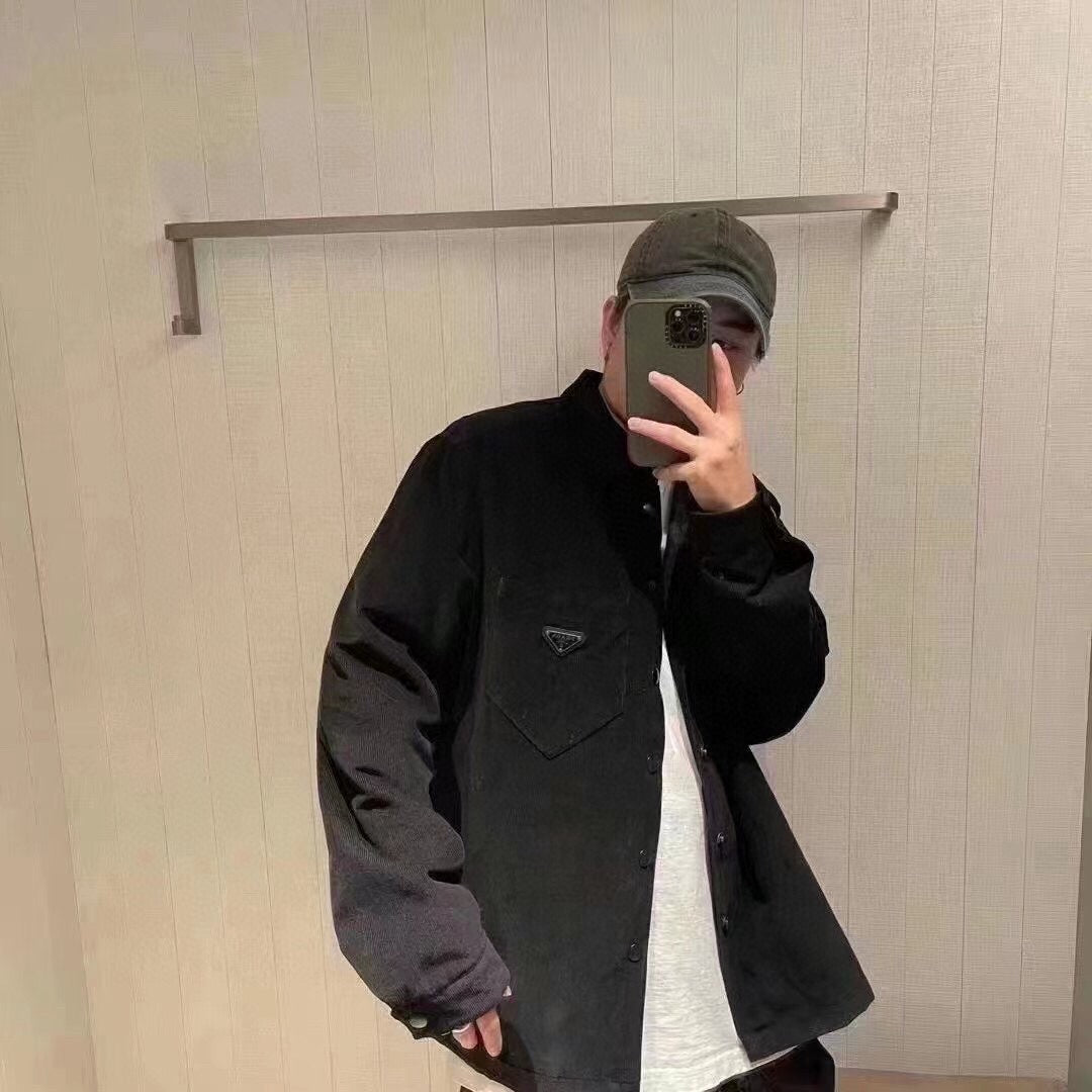 Chemise noire Prada à boutons