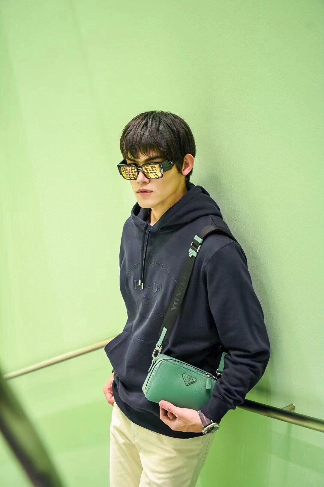 Sweat à capuche noir Prada Milano