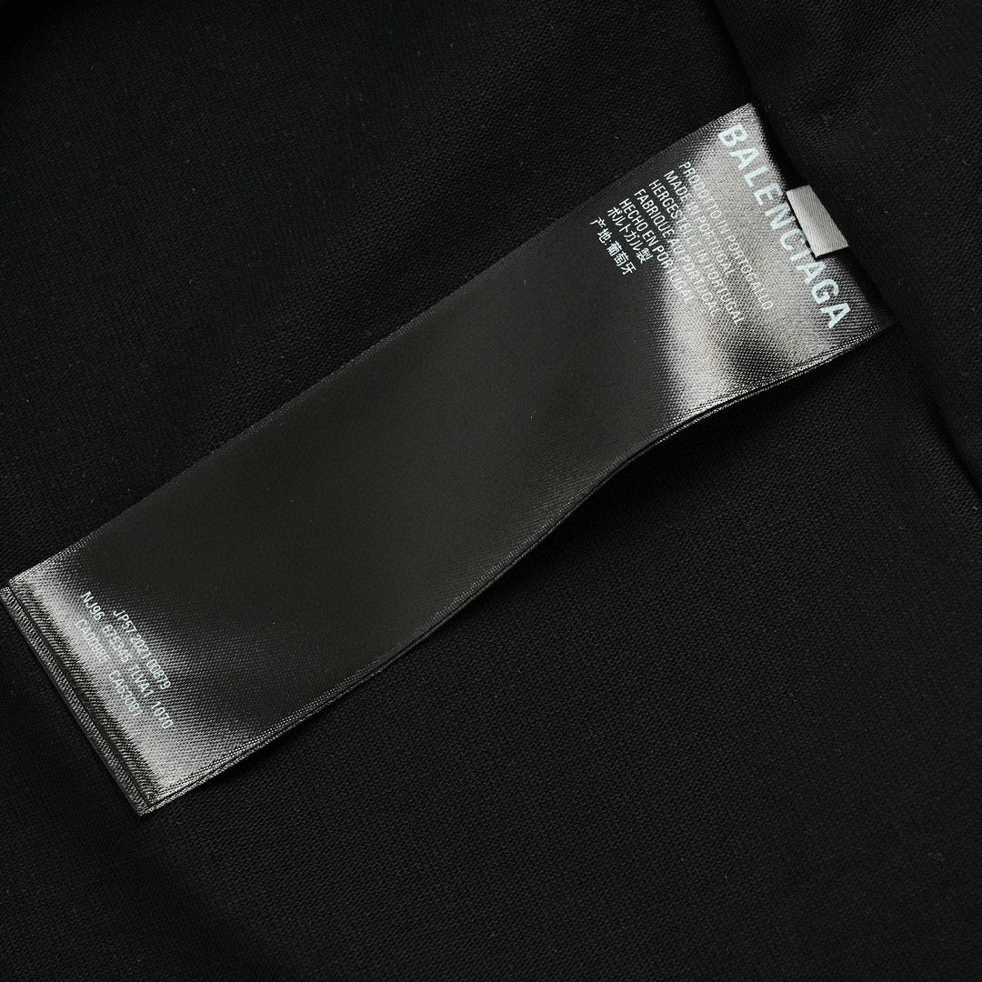 T-shirt Balenciaga - Conception de texte et de graphisme