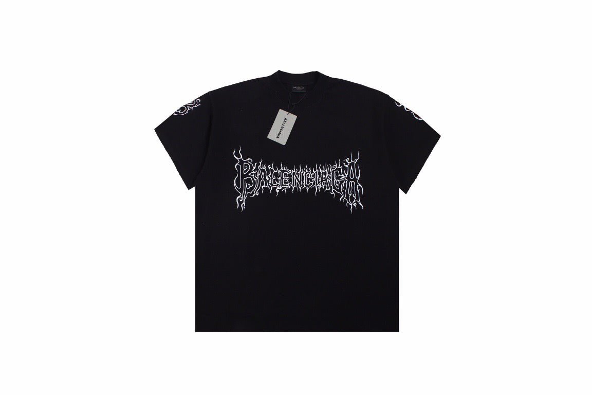 T-shirt Balenciaga avec logo flamme gothique