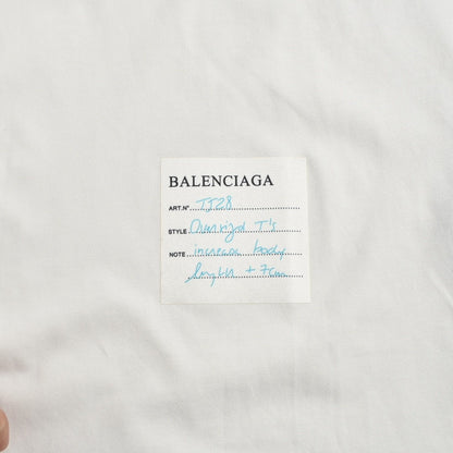 T-shirt blanc Balenciaga avec étiquette détaillée