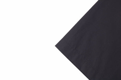 Chemise de la campagne Balenciaga « Be Different »