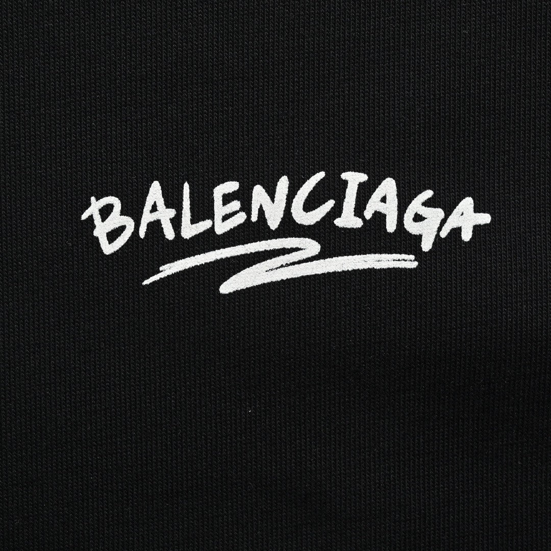 T-shirt noir Balenciaga à motif audacieux