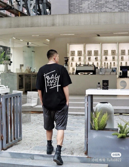 T-shirt noir Balenciaga à motif audacieux