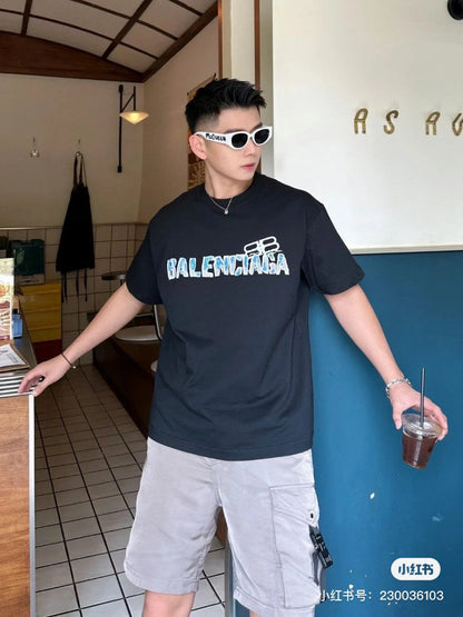 T-shirt Balenciaga à logo graphique (noir)