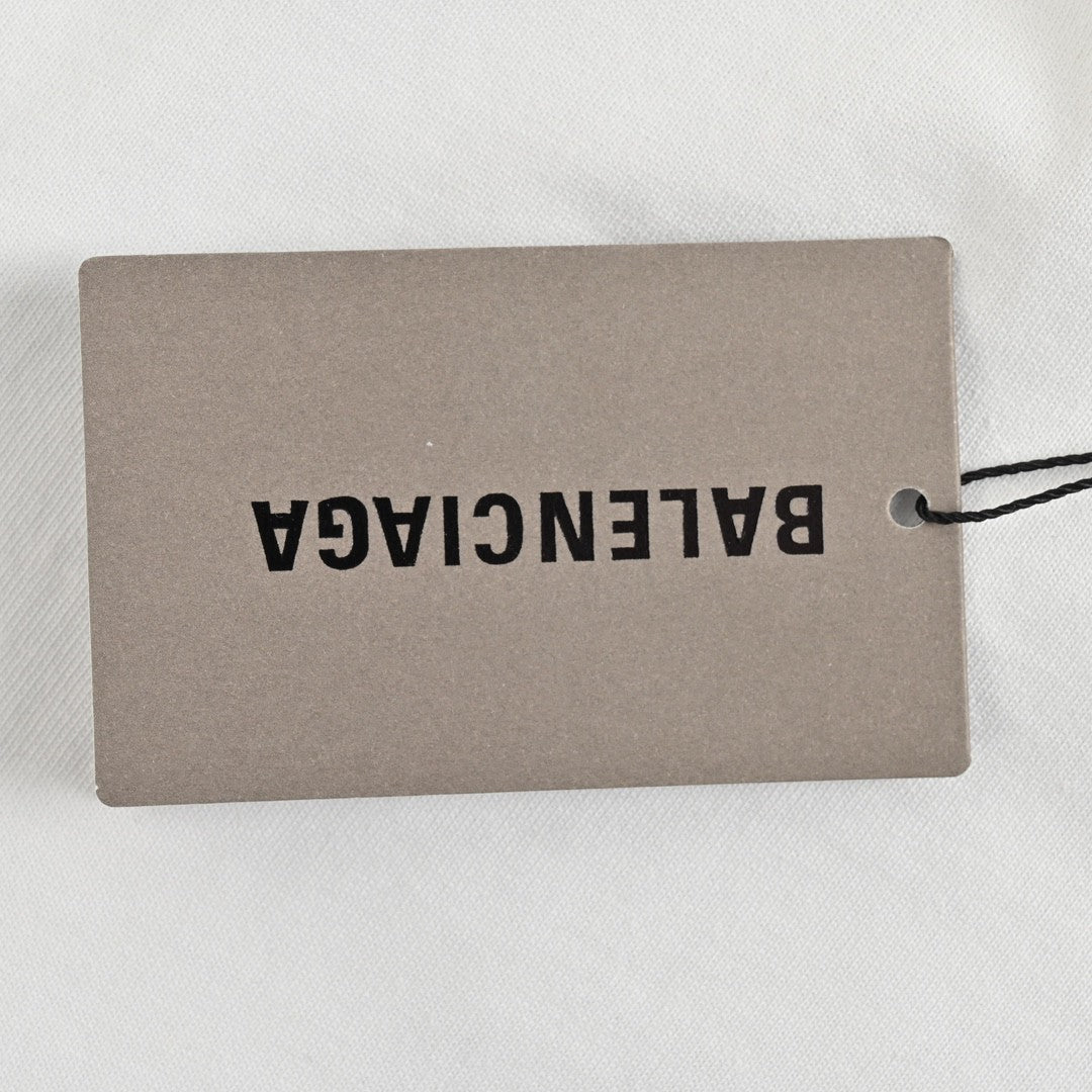 T-shirt blanc Balenciaga à motif audacieux