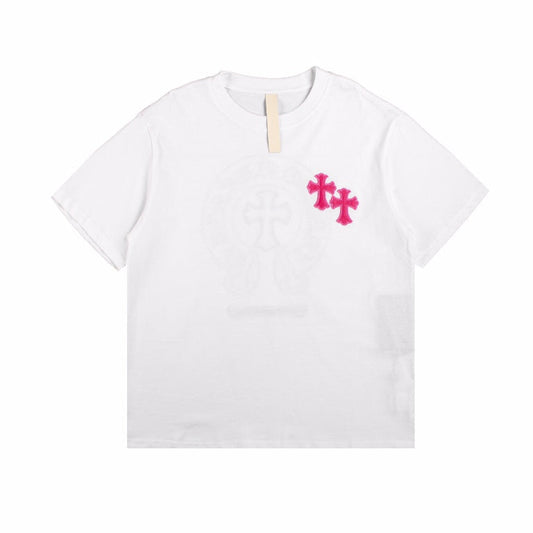 T-SHIRT BLANC ROSE AVEC LOGO DE FER À CHEVAL ET CŒURS CHROMÉS