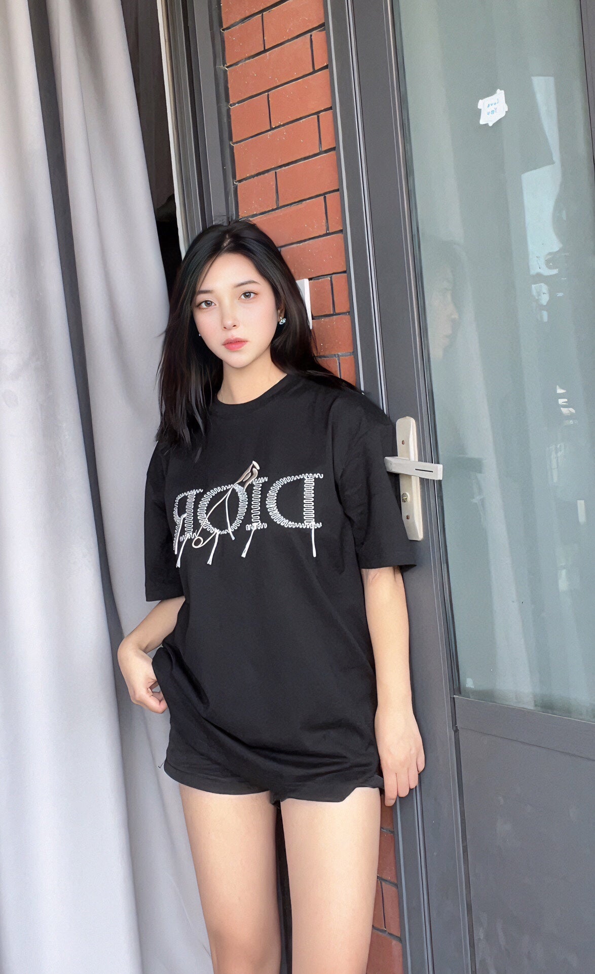 T-shirt Dior avec outils et logo