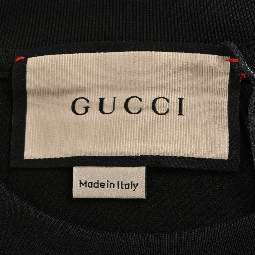 T-shirt noir Gucci avec dessin de dragon