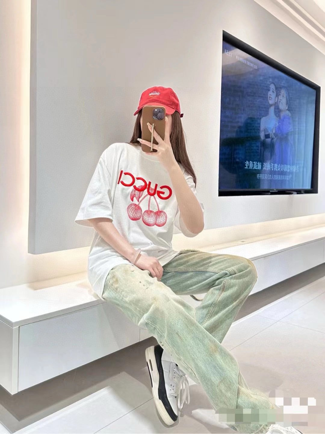 T-shirt graphique Gucci Cherry (blanc)