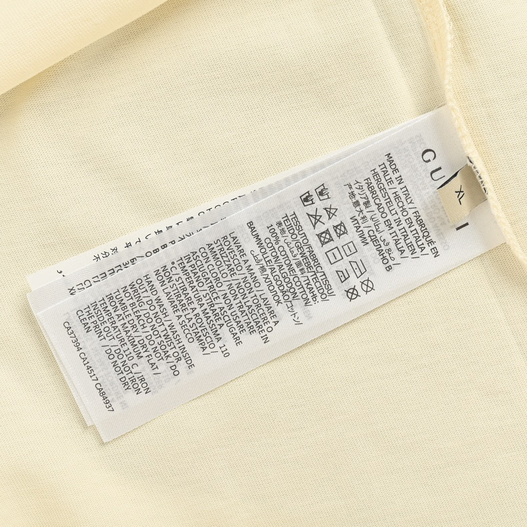 T-shirt beige Gucci à logo triangulaire