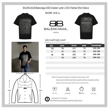 T-shirt Balenciaga à imprimé logo intégral (noir)