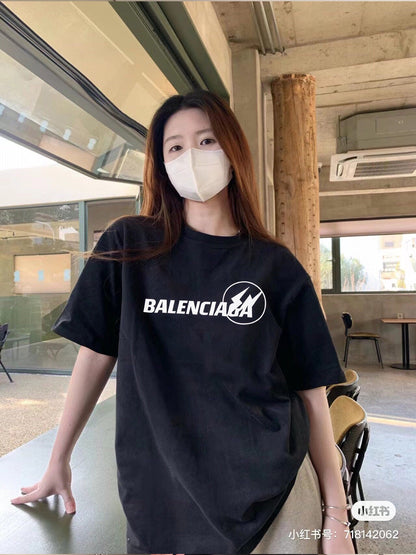T-SHIRT NOIR À LOGO BALENCIAGA