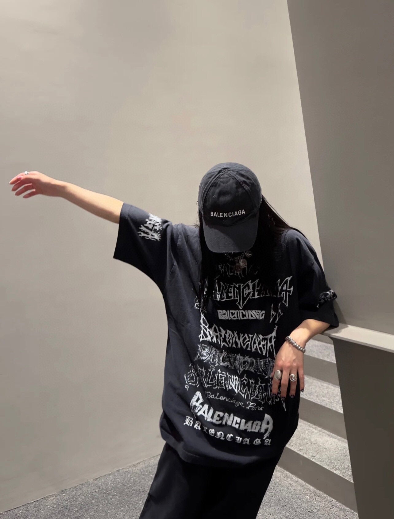 T-shirt Balenciaga multi-logos (noir)
