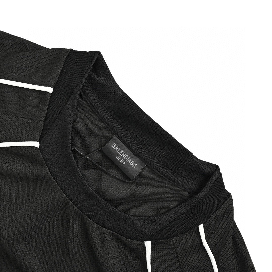 T-SHIRT NOIR AVEC LOGO DE FOOTBALL BALENCIAGA