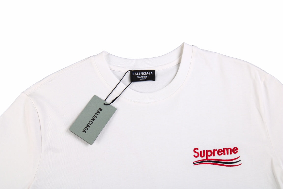 T-shirt Balenciaga x Supreme rouge taille S blanc