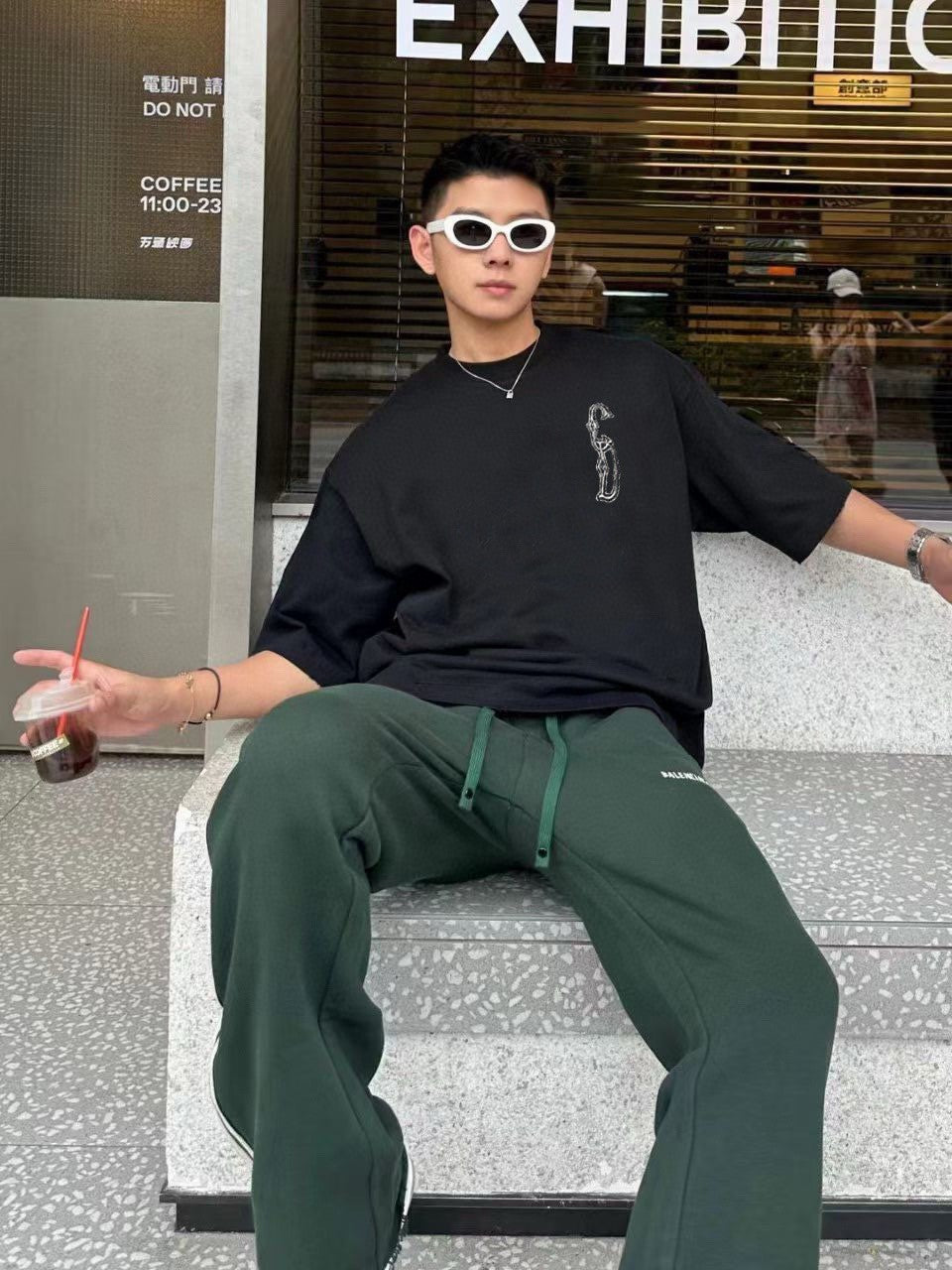 T-shirt Dior avec logo CD brodé (noir)