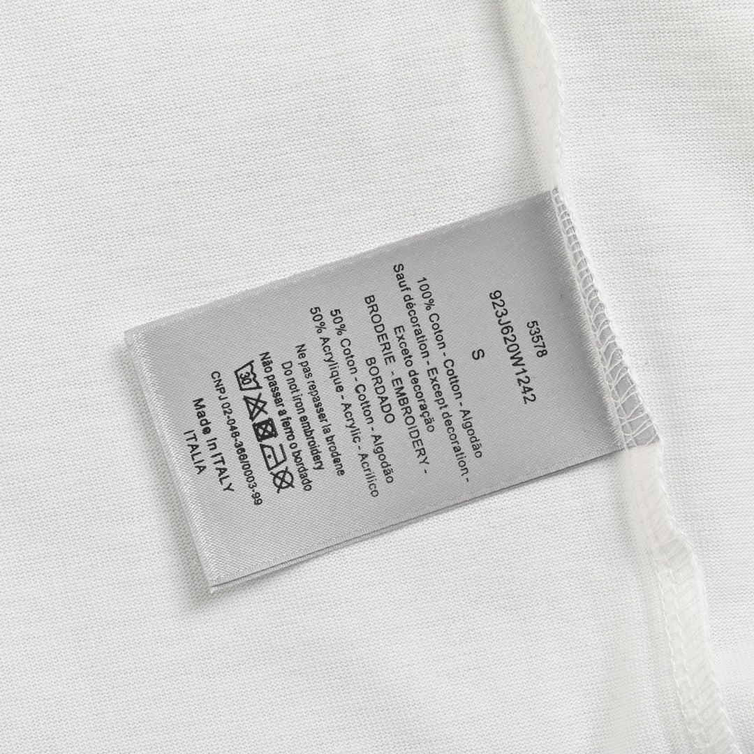 T-shirt Dior avec logo CD brodé (blanc)