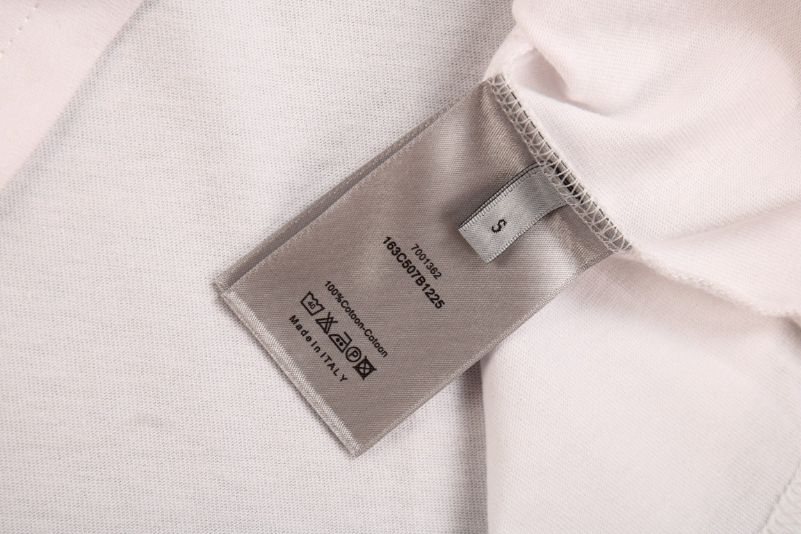T-shirt Dior avec outils et logo