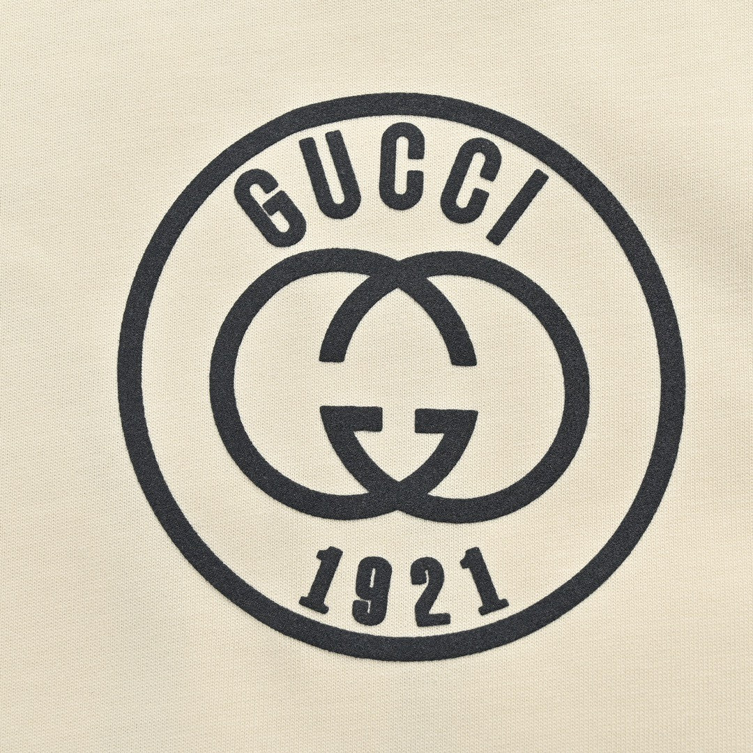 T-shirt graphique Gucci 1921 (Beige)