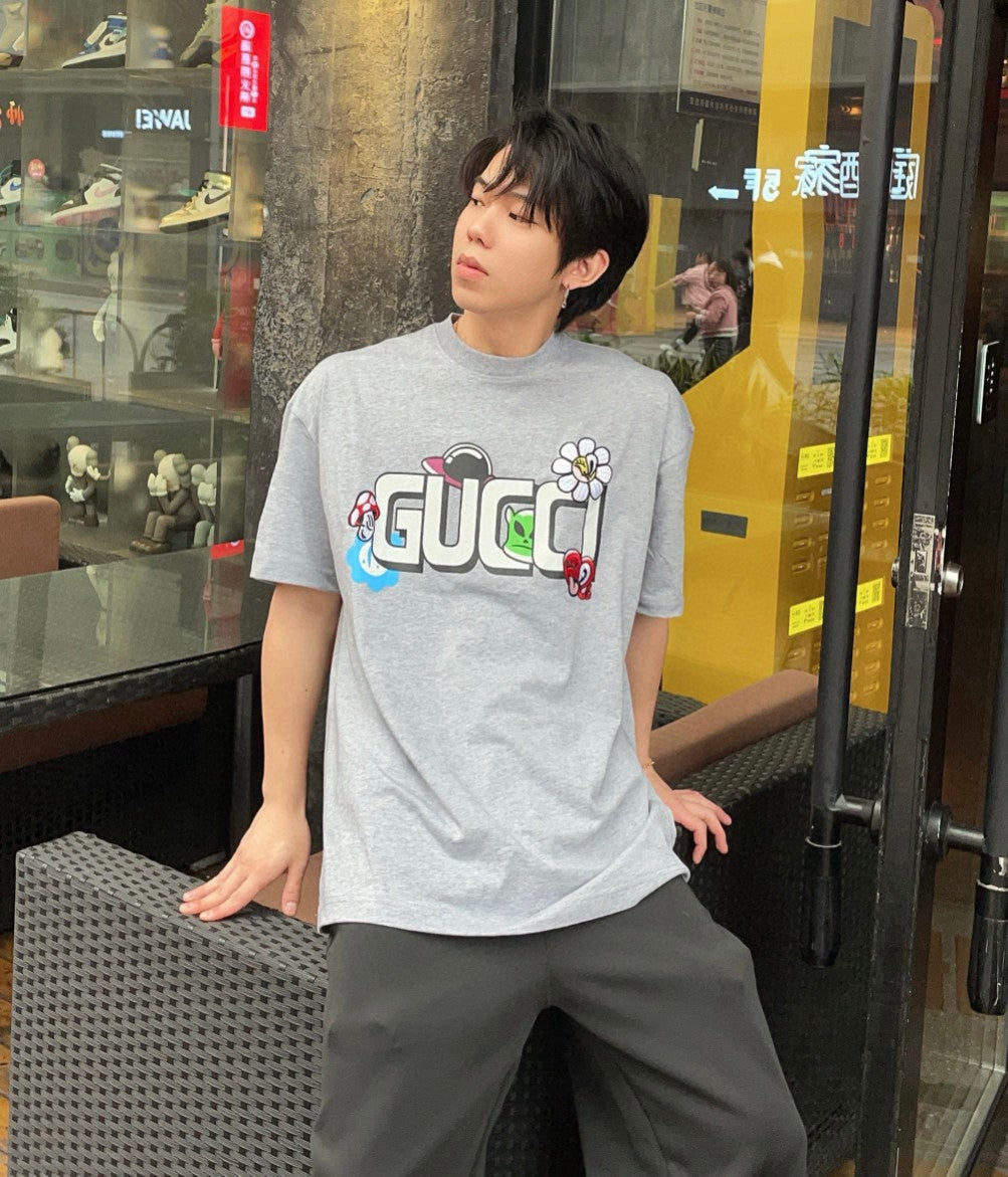 T-shirt Gucci à motif dessin animé (gris)