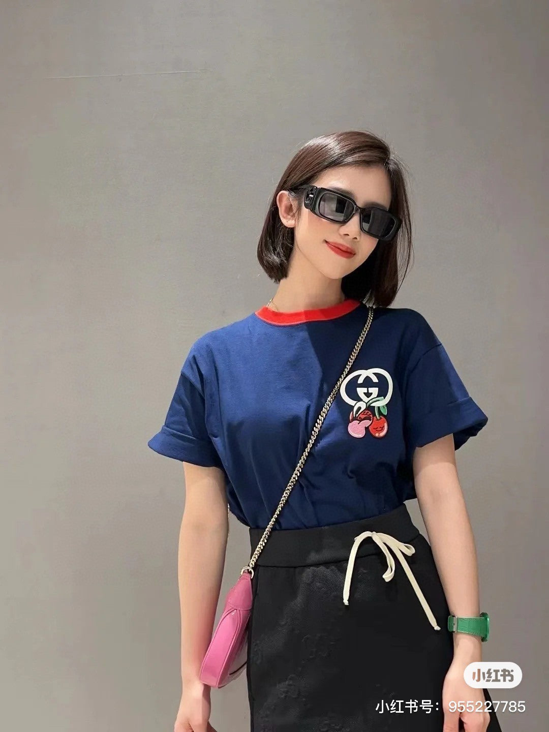 T-shirt Gucci à logo cerise bleu marine