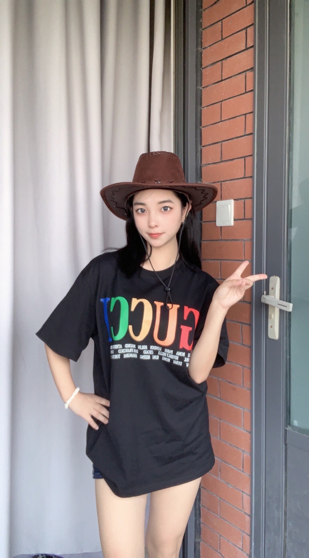 T-shirt Gucci Cities à lettres majuscules