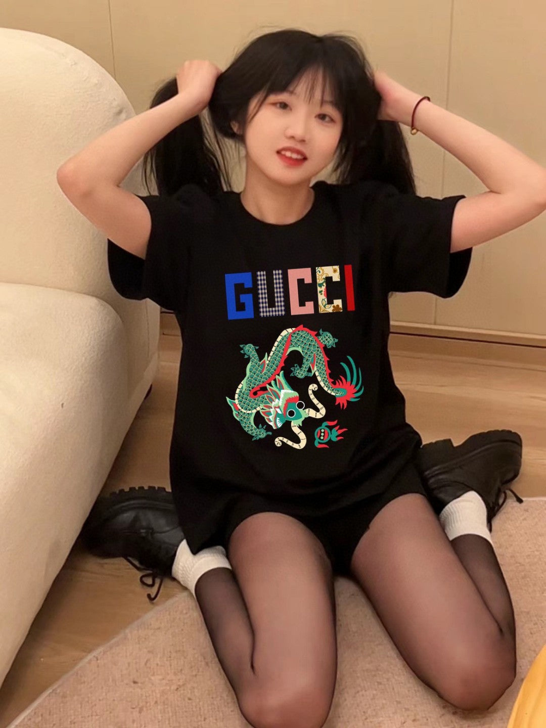 T-shirt Gucci à motif dragon (noir)