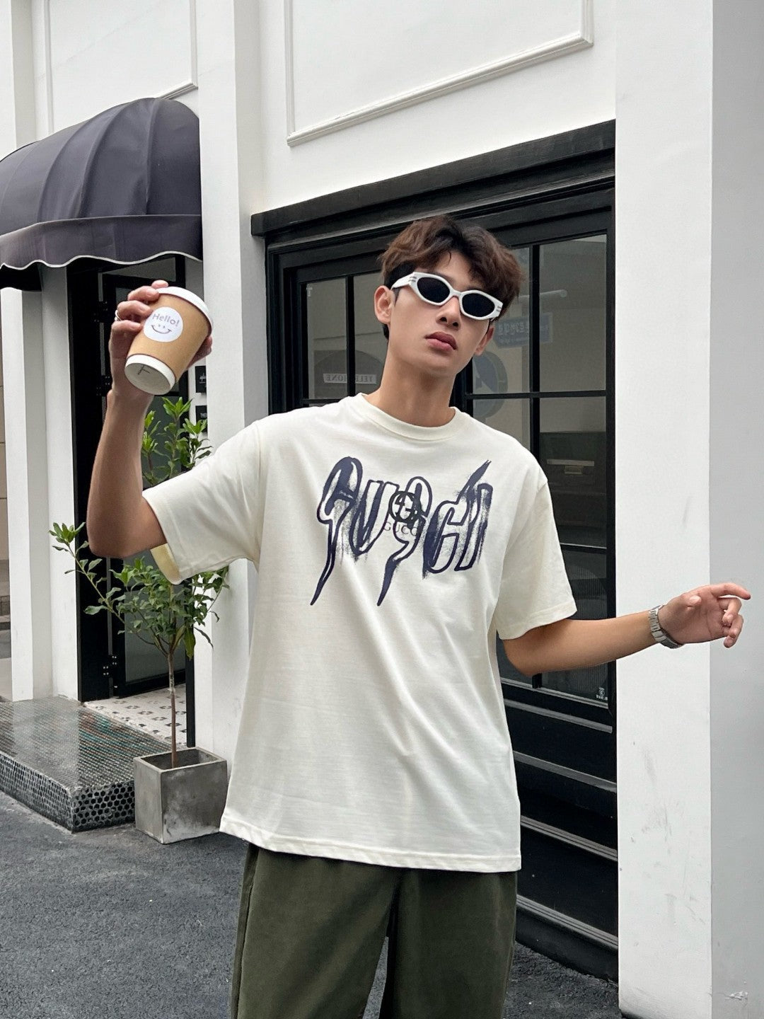 T-shirt crème à motif Gucci