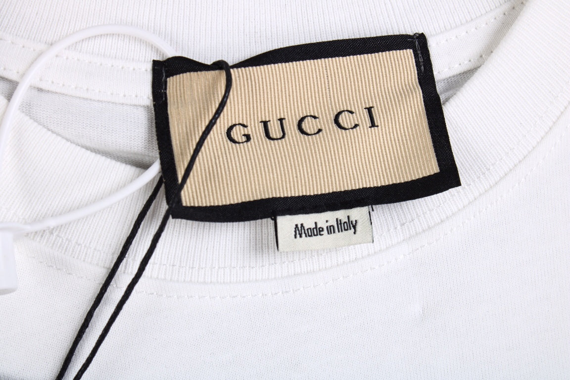 T-shirt à logo graphique Gucci