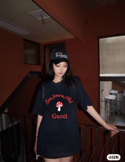T-shirt graphique Gucci champignon