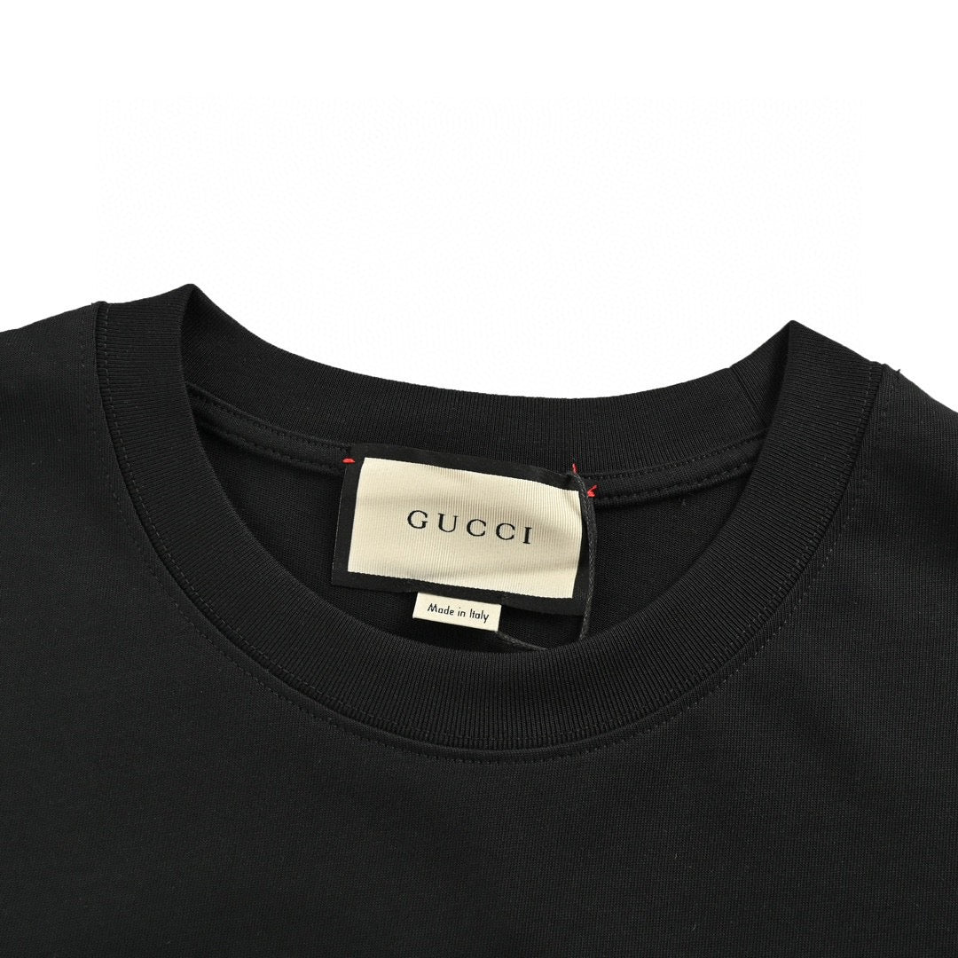 T-shirt noir Gucci à motif snowboarder