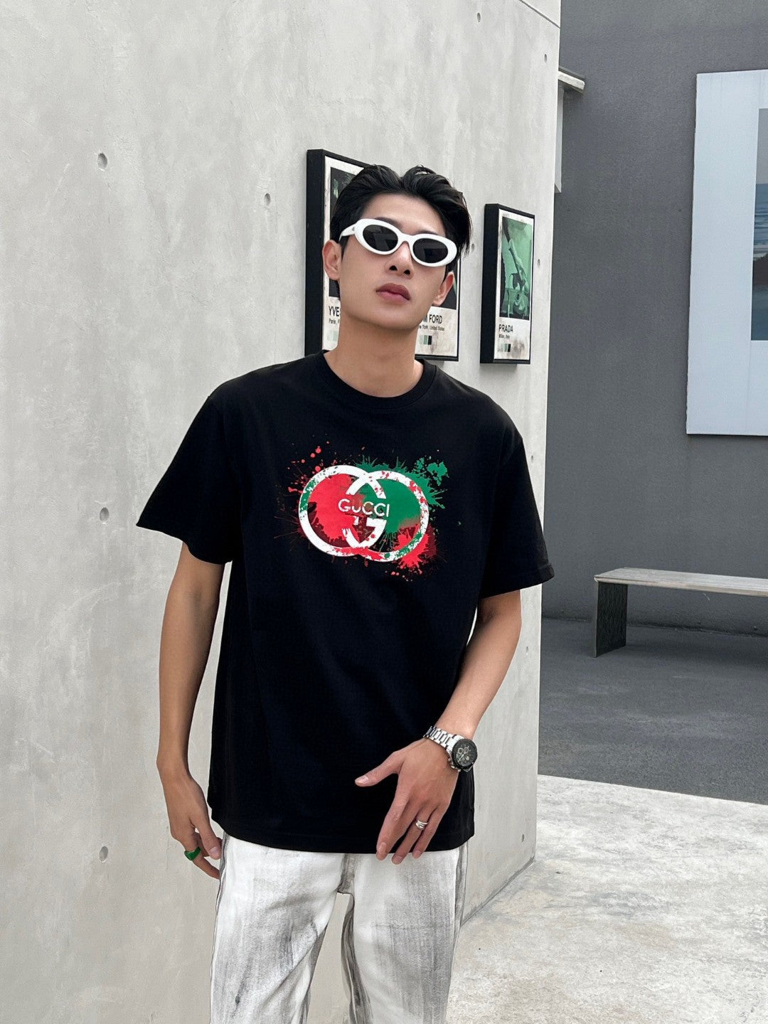 T-shirt Gucci à logo éclaboussé (noir)